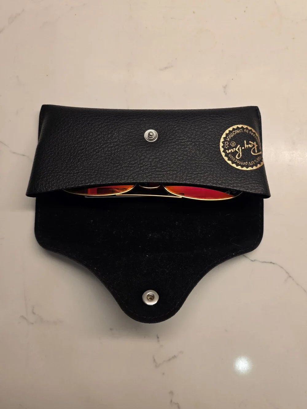 Classic Ray-Ban Aviators with Reflective Orange Lenses and Case